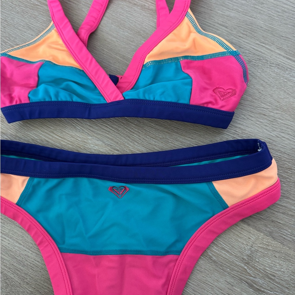 Vintage Roxy Bikini Set - XS/S - Picture 3 of 6